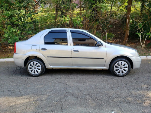 Imagem 12 de 12 de Renault Logan Expression 1.6 Completo 2009