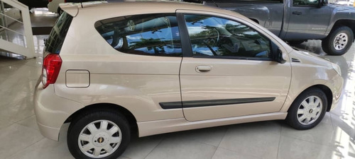 Imagen 3 de 9 de Chevrolet Aveo Lt