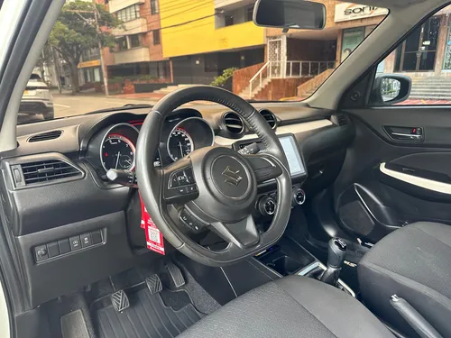 Suzuki Swift 1.2 Hybrid 2Wd