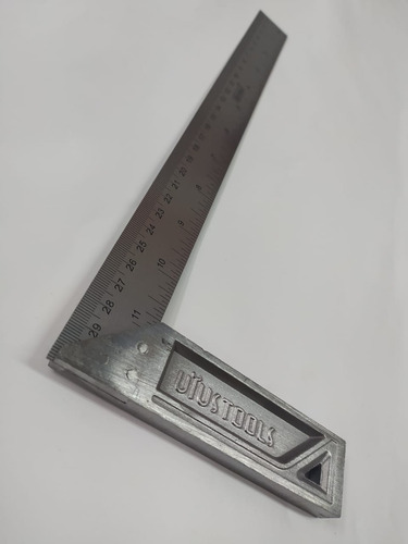 Imagen 7 de 8 de Escuadra Metálica Para Carpintería Ecf12u Uyustools