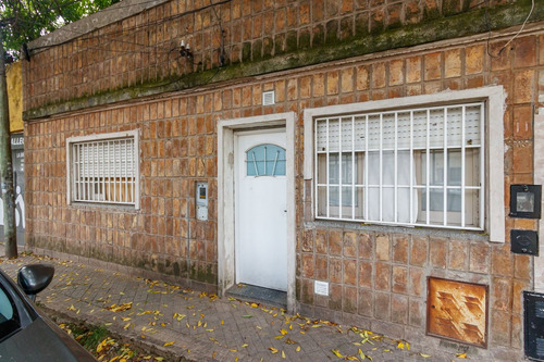 Casa Venta Barrio Cura Dos Dormitorios Patio