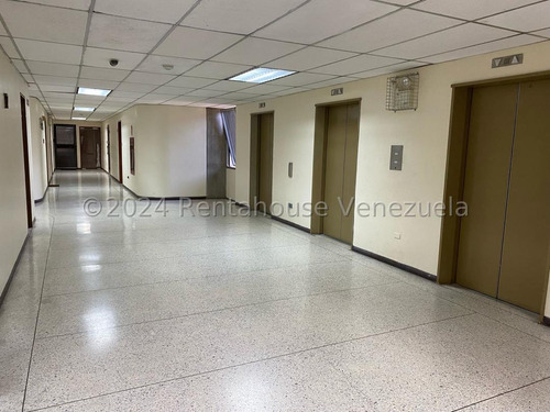 Oficina En Venta - Desyree De Abreu 