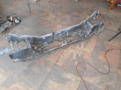 Imagen 3 de 3 de Vendo Laton Frontal De Ford Taurus Año 2005