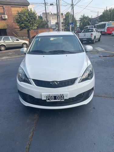 Imagen 2 de 16 de Chery Fulwin 2016 1.5 Ii Hatchback