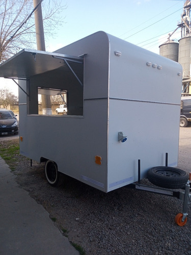Imagen 18 de 22 de Trailer Gastronómico Food Truck