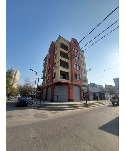 Alquiler Local  Comercial -. En Edif. Apto Profesional-a Estrenar- San Miguel-