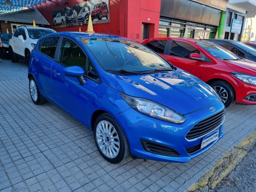 Imagen 10 de 13 de Ford Fiesta Kinetic Design 2015 1.6 Se 120cv