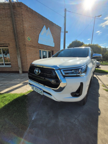 Toyota Hilux 2.8 Cd Srv 177cv 4x2