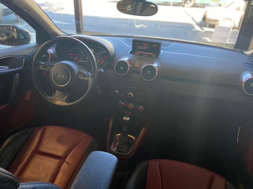 Audi A1 S Line 2012