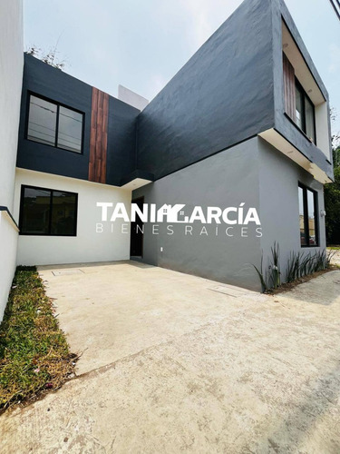 Vendo Casa Nueva, Moderna En Fortín.