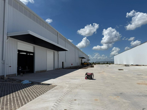 Excelente Nave Industrial Y Logística A Estrenar En El Parque Industrial Ruta 6