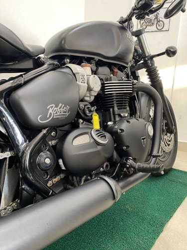 Imagem 6 de 14 de Triumph Bobber Black
