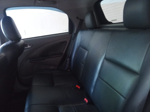 Toyota Etios Hatch 1. 5 Xls 16v Flex 2013 Manual Top Linha