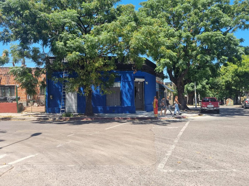 Imagen 2 de 6 de Casa Esquina, Amezaga Esquina Constitución, 80 M2, Estrena !!