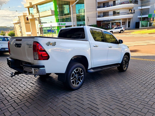 Toyota Hilux CD SRV 4x4 2.8 TDI Diesel Aut.