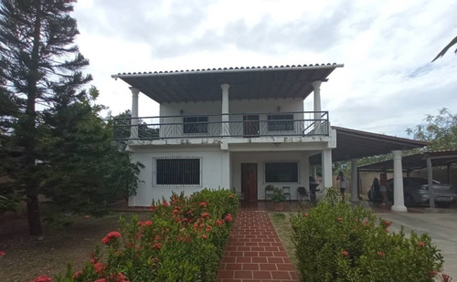 Imagen 11 de 14 de Re/max 2mil Vende Casa Quinta De 2 Pisos En Altagracia - Isla De Margarita