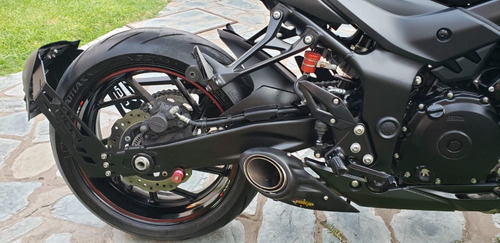 Suzuki Gsx S 750