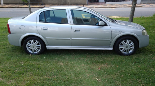 Astra Sedan 2005 Flex Ar Cond Dir Couro Airbag Roda Raridade