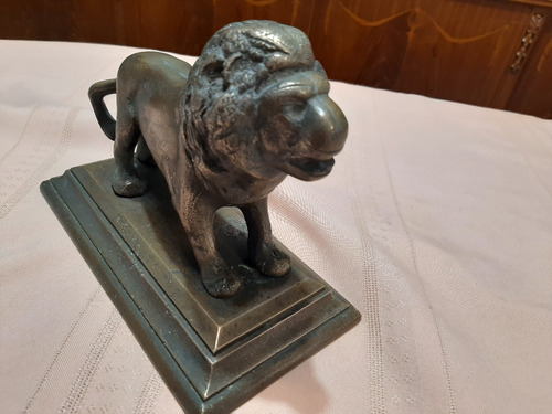 Figura Escultura Estatua En Bronce De Un León 