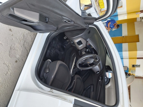 Prisma Lt 1.4 2015