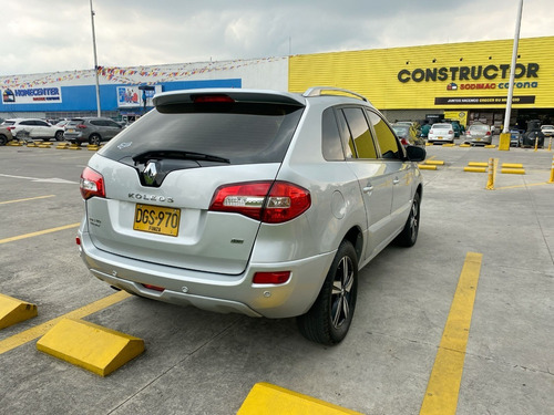 Imagen 8 de 25 de Renault Koleos Privilege 2.5