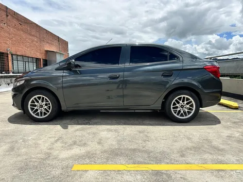 Chevrolet Onix 1.4 L.T Sedan Mecanico