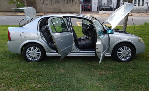 Astra Sedan 2005 Flex Ar Cond Dir Couro Airbag Roda Raridade
