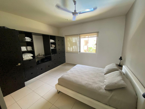 Departamento De 2 Rec. Con Alberca A 3 Min De La Playa
