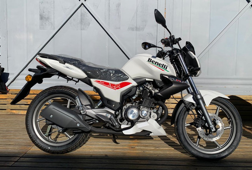 Imagen 7 de 16 de Benelli Tnt 15 En Sbk Motos