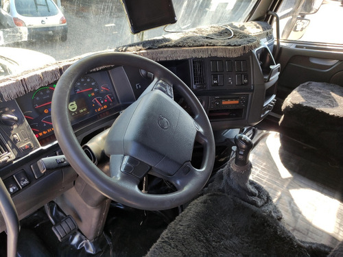 Imagem 5 de 11 de Volvo Fh 540 6x4 2014 Teto Baixo Manual, Sb Veiculos