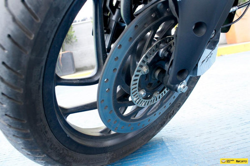 Imagen 17 de 25 de Bajaj Dominar D250