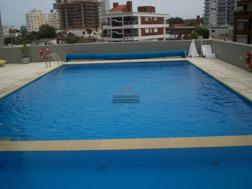 Brava, Primeras Paradas, Excelente Construcción- Ref: 5371