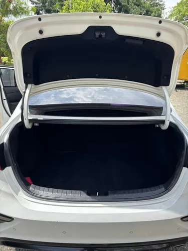 Kia Cerato 1.6 Vivro Vibrant Aut