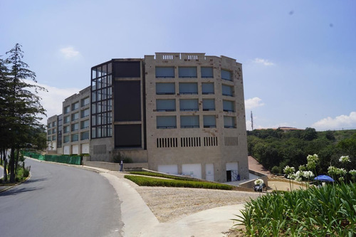 Venta Oficinas En Plaza Antigua Ll,para Inversion.