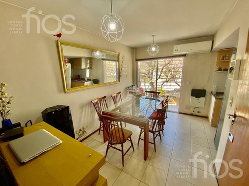 Venta-departamento - 2 Dormitorios-balcón-semipiso- Macrocentro