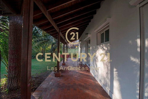 Casa Venta, 4 Dormitorios 5 Baños 6 Estacionamientos 300m...