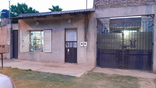 Se Vende Casa En Santo Tome Con Local Comercial