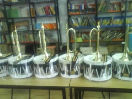 Imagen 3 de 6 de Tambor De Banda De Guerra Reglamentario Servicio De Fabrica
