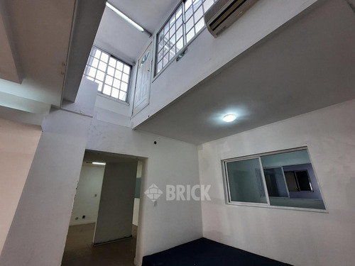 (venta En Block) Local Y 3 Deptos En Carlos Calvo Al 1100 - 534 M2 Cub De Existencia