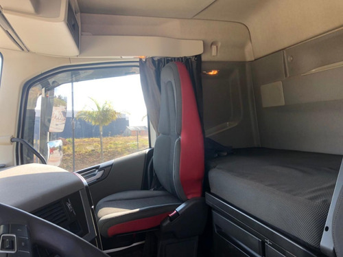 Imagem 9 de 14 de Volvo Fh 540 2018 Traçado 2018 = Segundo Dono, Automático