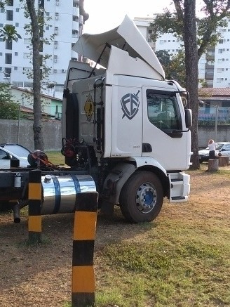 Imagem 1 de 8 de Volvo Vm 310