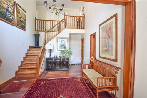 Casa En Venta De 5 Dorm. En Lo Barnechea