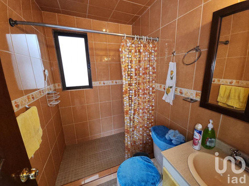 Casa, Calle Privada 217, Casa 17, Lote 10, Manzana 23, Agrícola Pantitlán, Iztacalco, Cdmx, Ab2- Ru