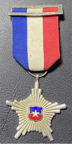 Medalla Conmemorativa Antigua. Ejército De Chile. 20 Años