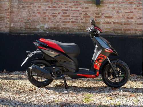 Imagen 4 de 20 de Scooter Aprilia Sr 160 0km Entrega Inmediata Abs Usb Oficial