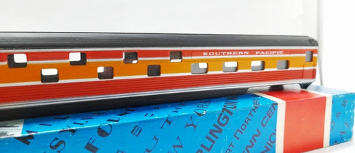 Imagen 3 de 5 de Vagon De Pasajeros Southern Pacific - H0 Con-cor Austria