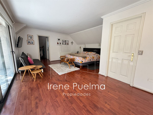 Vende Casa Con Gran Jardin En Huinganal En Lo Barnechea