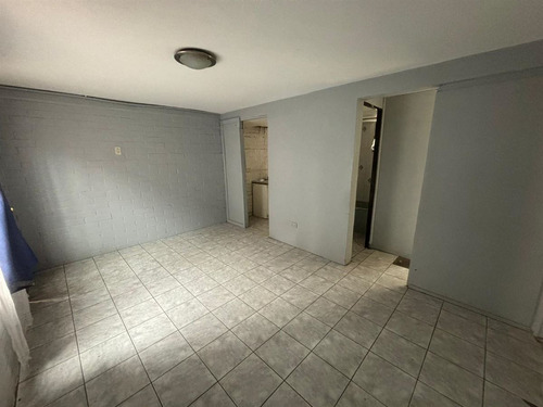 Departamento En Venta De 2 Dorm. En San Bernardo