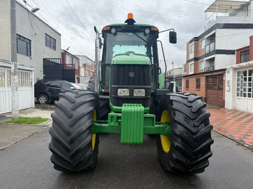 John Deere 6180 J Tractor