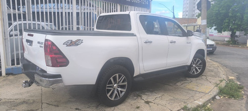 Toyota Picape Cabine Dupla Toyota Hilux Cabine Dupla 2.8 TDI SRX CD 4x4 (Aut)
